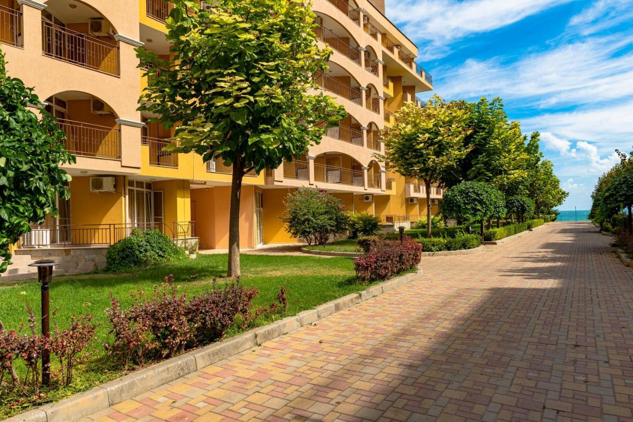 Menada Grand Resort Apartments アヘロイ エクステリア 写真