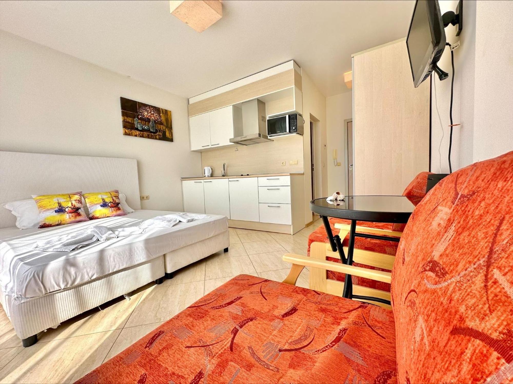 Menada Grand Resort Apartments アヘロイ 部屋 写真