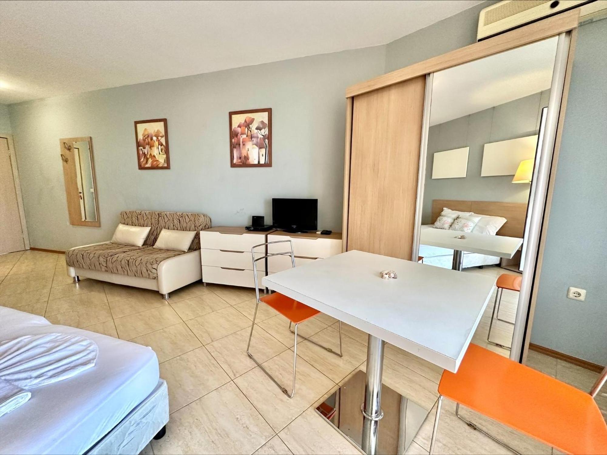 Menada Grand Resort Apartments アヘロイ 部屋 写真