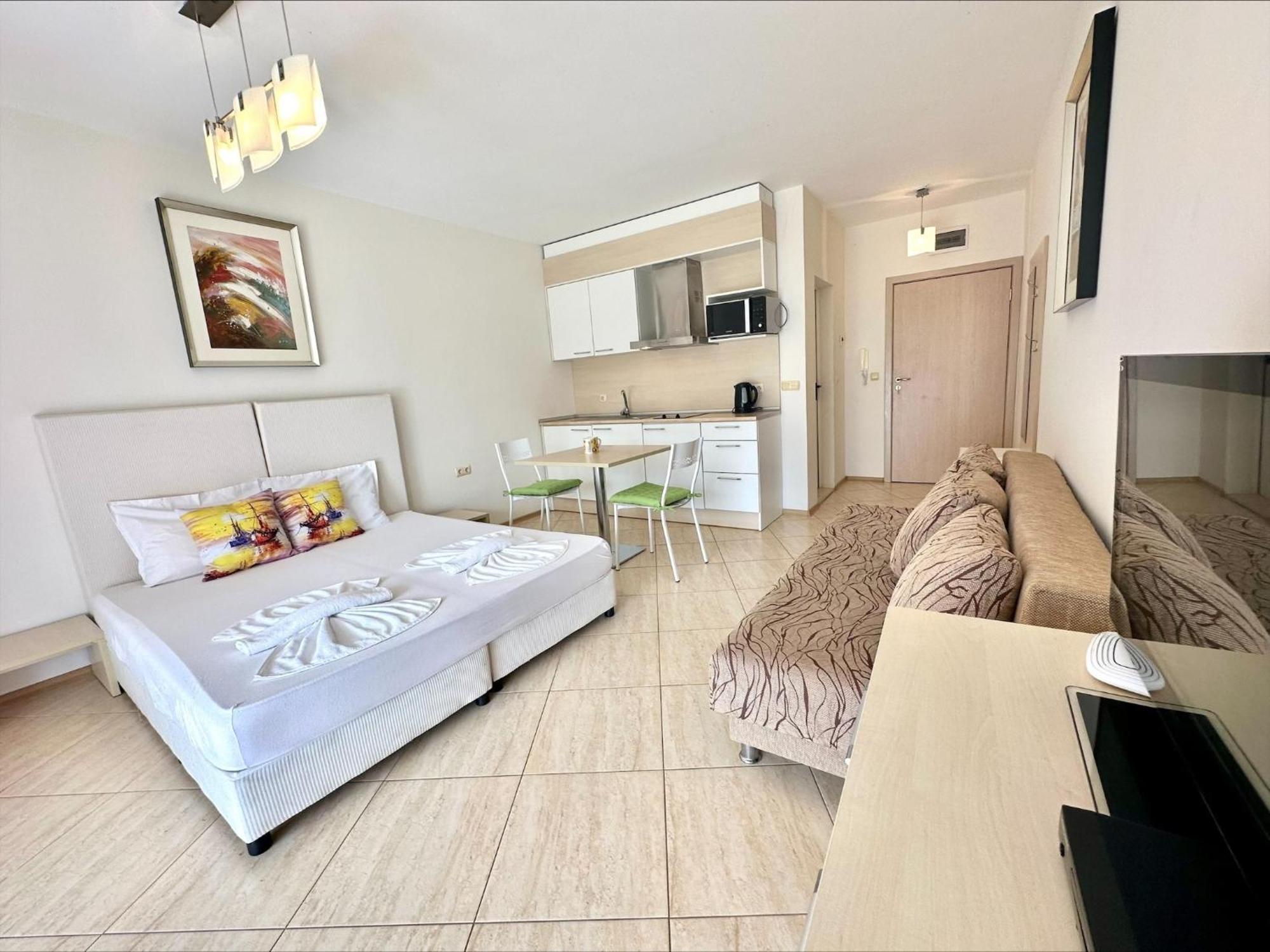 Menada Grand Resort Apartments アヘロイ 部屋 写真